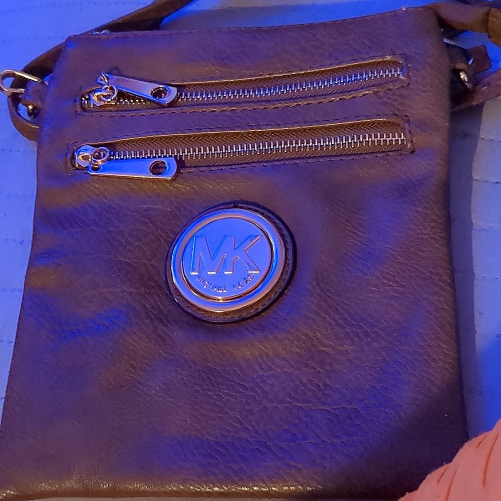 Michael kors shoulder purse
